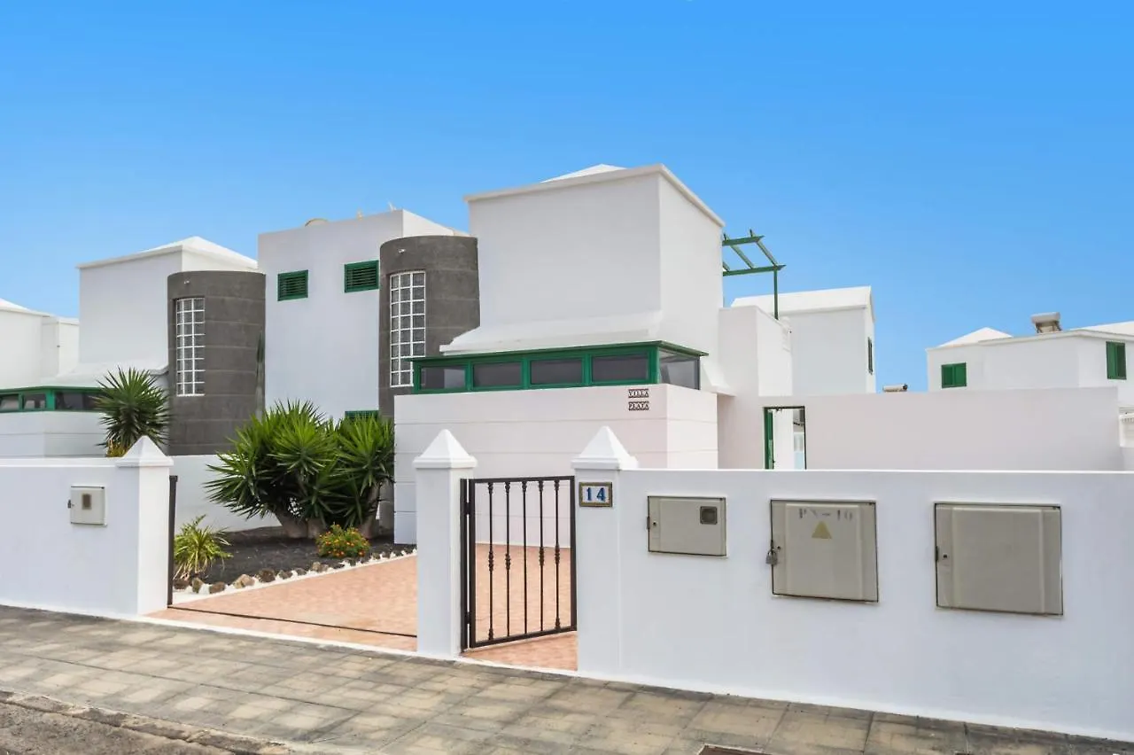 Villa Plata By Villa Plus Puerto del Carmen  0*, Puerto del Carmen (Lanzarote)